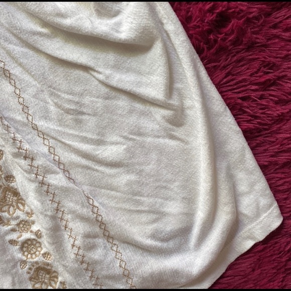 Boho cream scoop neck top - Picture 6 of 14